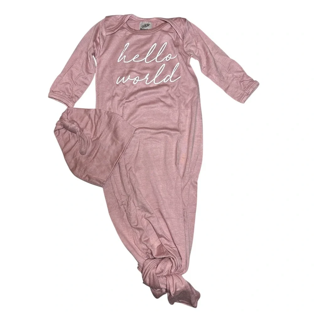 Newborn Knotted Bottom Baby Gown Sleep Sack with Hat HELLO WORLD Dusty Rose NIOB